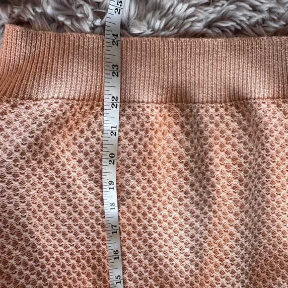 Kimchi Blue Small Pink Sweater Ultra-Soft Textured Knit Urban Outfitters - Picture 6 of 7